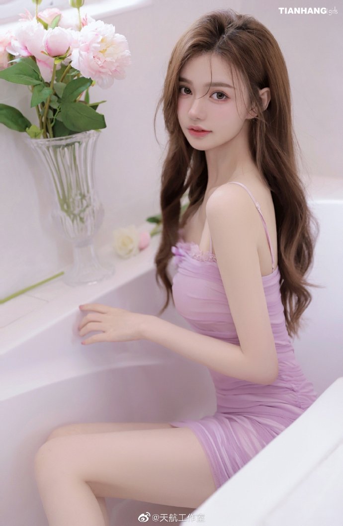 爱x死x机器人 封面